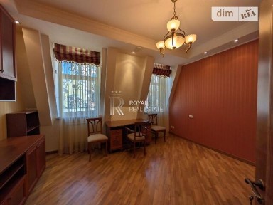 Довготривала оренда 4к квартири на узвіз Андріївський 1А • ID 34045336