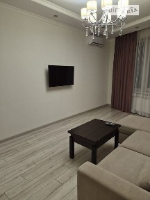 Микільсько-Слобідська вулиця, мікрорайон Лівобережний Масив, район Дніпровський, Київ, метро Гідропарк, вул. Микільсько-Слобідська 3Б • ID 34032552