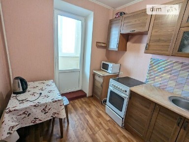 Студентська вулиця, район Південний, Рівне, вул. Студентська 14 • ID 33902988