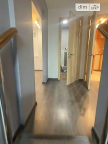 Академіка Богомольця вулиця, Київ, вул. Академіка Богомольця 5 • ID 33864995