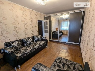 Вербова вулиця, район Ювілейний, Рівне, вул. Вербова 37 • ID 33780998