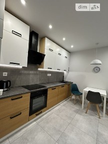 Зарічна вулиця, Київ, метро Славутич, вул. Зарічна 1Б • ID 33743341