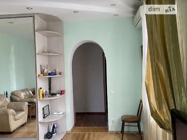 вулиця Антоновича, район Голосіївський, Київ, метро Палац Україна, вул. Антоновича 123 • ID 33741956
