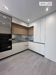 вул. Родини Крістерів 16 • ID 33718020