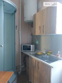 Студентська вулиця, мікрорайон Кудрявець, район Шевченківський, Київ, метро Лук'янівська, вул. Студентська 11 • ID 33673492