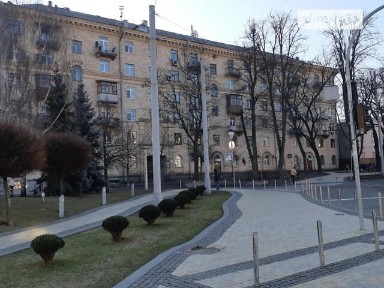 Довготривала оренда 2к квартири на вул. Володимирська 19 • ID 33571463