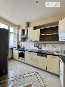 вулиця Бульварно-Кудрявська, микрорайон Солдатська Слобідка, район Шевченківський, Київ, вул. Бульварно-Кудрявська 36 • ID 33473446