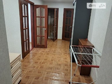 вулиця Степана Рудницького, район Голосіївський, Київ, вул. Степана Рудницького 9 • ID 33312832