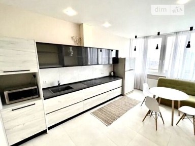 Середньофонтанська вулиця, район Приморський, Одеса, вул. Середньофонтанська 35 • ID 33264749