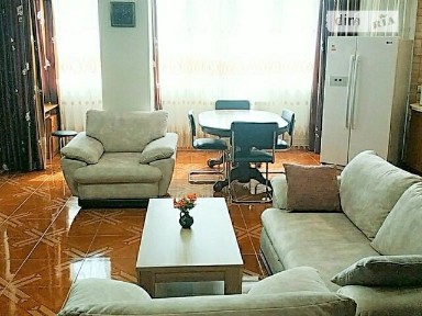 Довготривала оренда 3к квартири на вул. Гетьмана Вадима 1 • ID 33163596