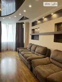 Салютна вулиця, район Шевченківський, Київ, метро Нивки, вул. Салютна 1Б • ID 33142104
