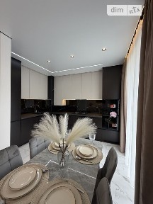 Продаж 1к квартири 59 кв. м на вул. 24-го Серпня • ID 34654137