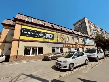 Продам рабочий торгово-офисный центр