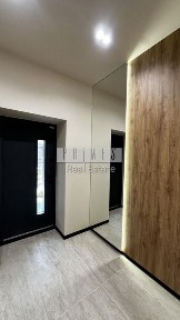 Продаж преміальний будинок 240м2 з ремонтом Чайки котеджне містечко Святошинський р-н Житомирська траса
