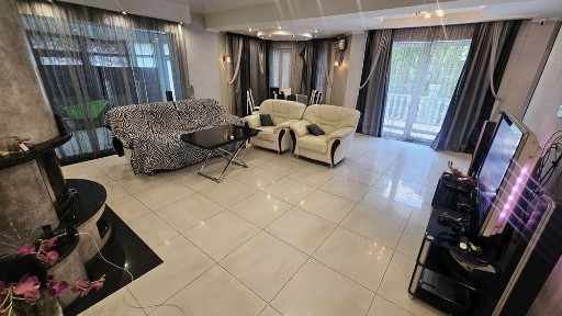 Будинок з SPA-зоною та басейнами | Михайлівка-Рубежівка | 12 соток