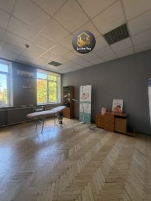 Оренда офісу 35.1 м², Євгена Коновальця вул., 31