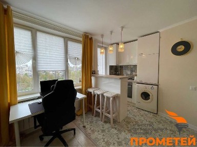 Продаж 1к квартири вул. Зодчих, 56-А