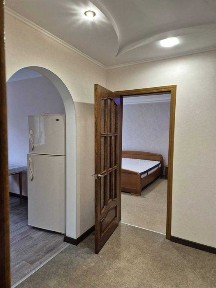 Продам 1 к кв Холодная гора 43 кв м Юрия Паращука дом 4 с ремонтом