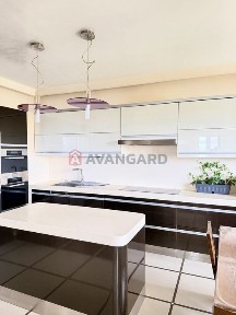 Видовий дворівневий пентхаус 236 м² | Авторський дизайн