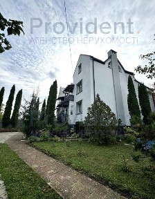 Продаж будинку поруч з центром|270м2
