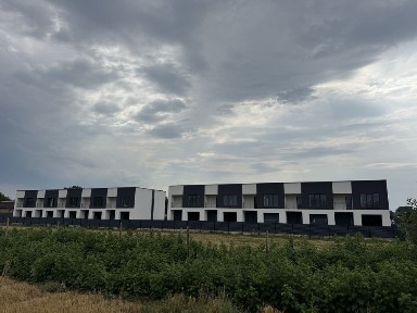 Котеджі з гаражем, цегляні