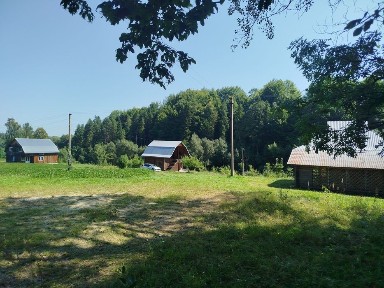 Будинок, котедж, турбаза, земля 0,75 га, ставки, Карпати