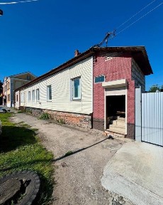 Продаж частина будинку ( квартири )