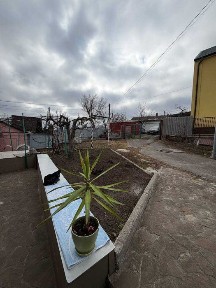 Продаж будинку, поруч з центром - 10 соток, господарські споруди! 23320