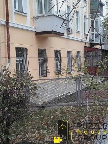 Продаж Комерційного приміщення 100,9м2, Маккейна Джона 9