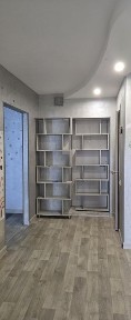 Продається (або здається з наступним викупом) нежитлове приміщення (можна під е сертифікат)