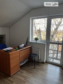 Продаж комерційного приміщення на вул. 1 травня 39, площа 350 кв. м • ID 32828270