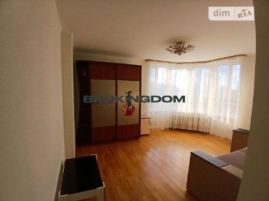 Осіння вулиця, район Святошинський, Київ, вул. Осіння 33 • ID 34591434