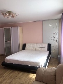 Продам дом на Щорса. Фасад