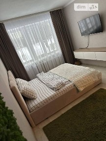 Здам подобово 1к квартиру на просп. Перемоги 7, кв. 2 • ID 33942049