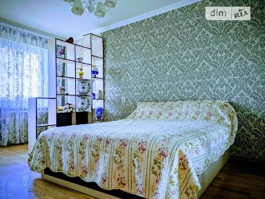 Здам подобово 1к квартиру на вул. Клінічна 6 • ID 33626657