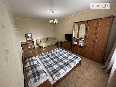 Здам подобово 1к квартиру на бул. Леоніда Бикова 4 • ID 33415621