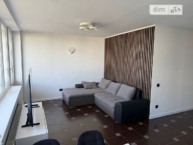 Здам подобово 1к квартиру на вул. Літературна 12 • ID 33196310