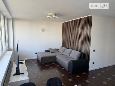 Здам подобово 1к квартиру на вул. Літературна 12 • ID 33196310