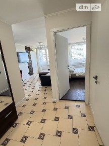 Здам подобово 1к квартиру на вул. Літературна 12 • ID 33195752