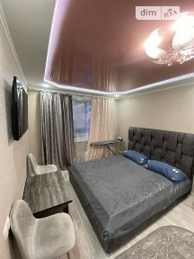 Здам подобово 1к квартиру на вул. 5-й Зарічний мікрорайон 10 • ID 33177777