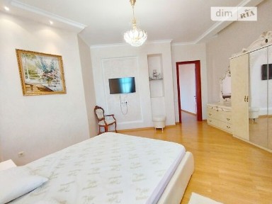 Довженка вулиця, район Приморський, Одеса, вул. Довженка 4А • ID 33176712