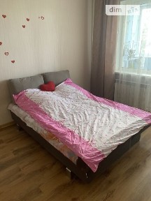 Здам подобово 1к квартиру на вул. Олександри Екстер 12 • ID 33173877