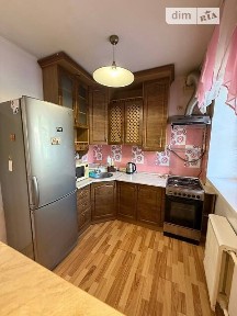 вулиця Архітектора Бургіньйона, район Південний, Рівне, вул. Архітектора Бургіньйона 37 • ID 33057730