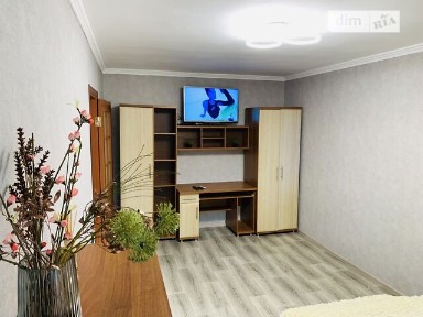 Здам подобово 1к квартиру на вул. Ринкова 3 • ID 32917783
