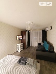 Здам подобово 1к квартиру на просп. Поля Олександра 86 • ID 32874216