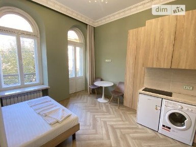 Здам подобово 1к квартиру на вул. Мала Арнаутська 59, кв. 5 • ID 32840750