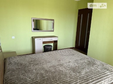 Здам подобово 3к квартиру на вул. Варшавська 33 • ID 32819119
