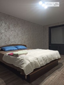 Здам подобово 2к квартиру на вул. Соборності 69/2 • ID 32719277