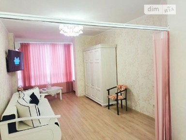 Здам подобово 1к квартиру на вул. Степана Бандери 23 • ID 32714551