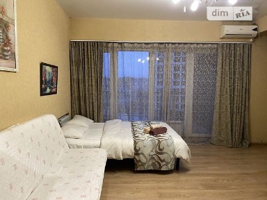 Здам подобово 2к квартиру на просп. Поля Олександра 27Д • ID 32540073